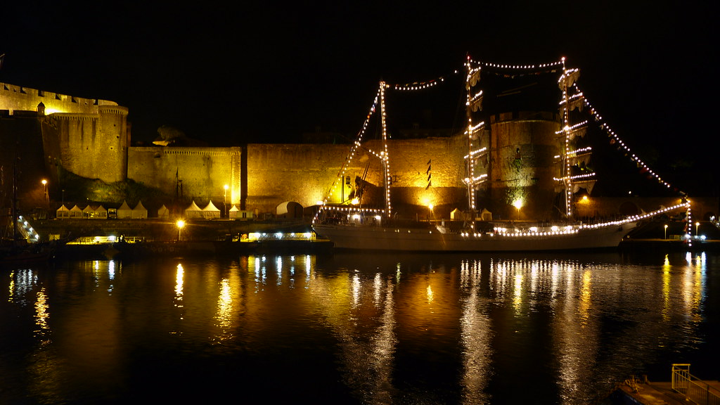 Brest day trip, Brest maritime festival at night
