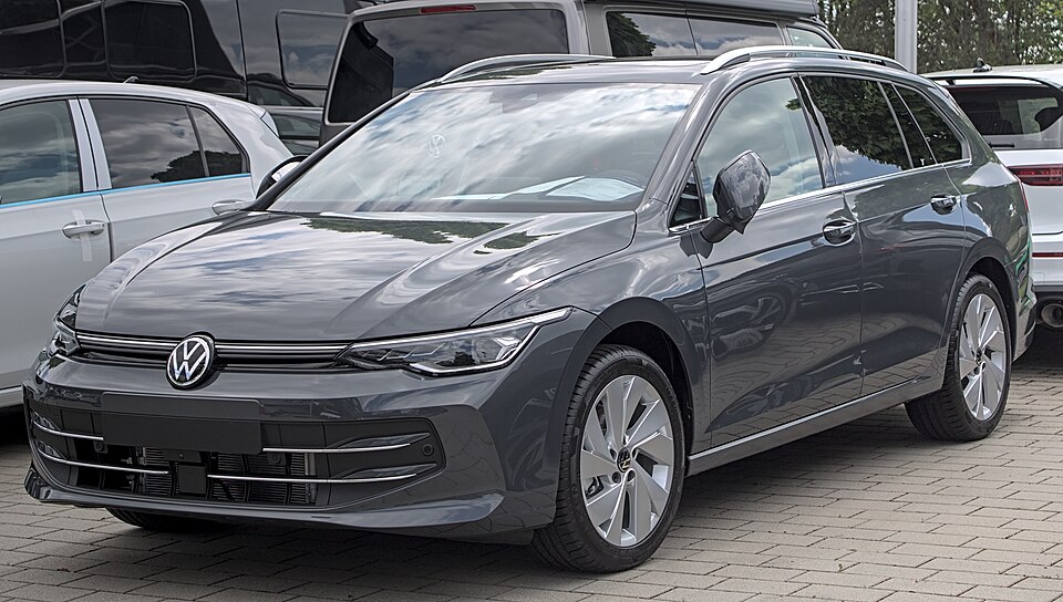 Volkswagen Golf Estate (or similar), available with car hire at Roscoff ferry port